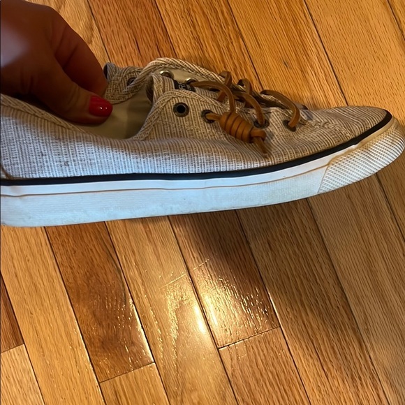 Sperry Textured Beige Sneakers with Brown Accents - Picture 5 of 8